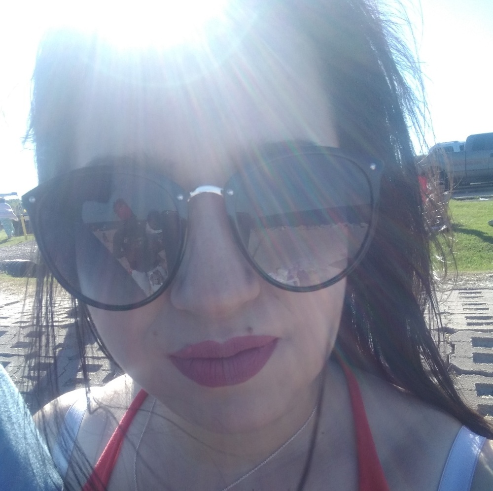 Meet your Posher, Amanda